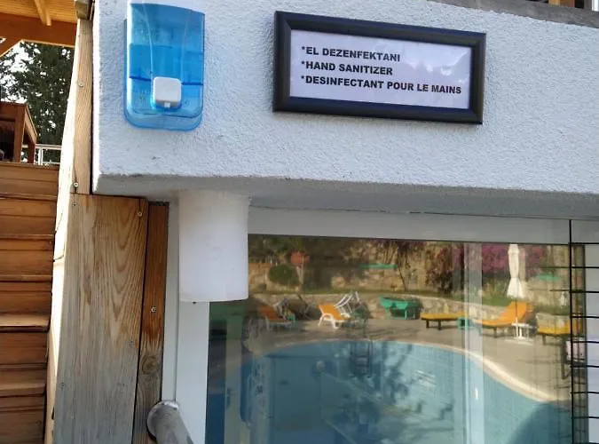 Mini Star מלון 2*