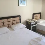 Hotell Mini Star 2*
