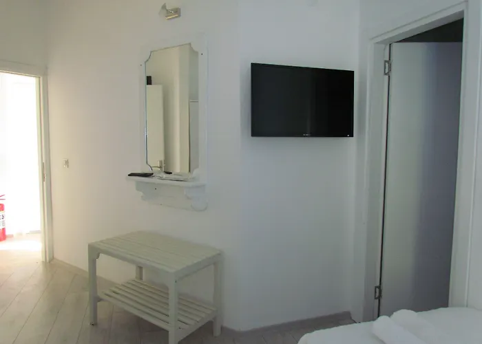 Mini Star Hotel 2*